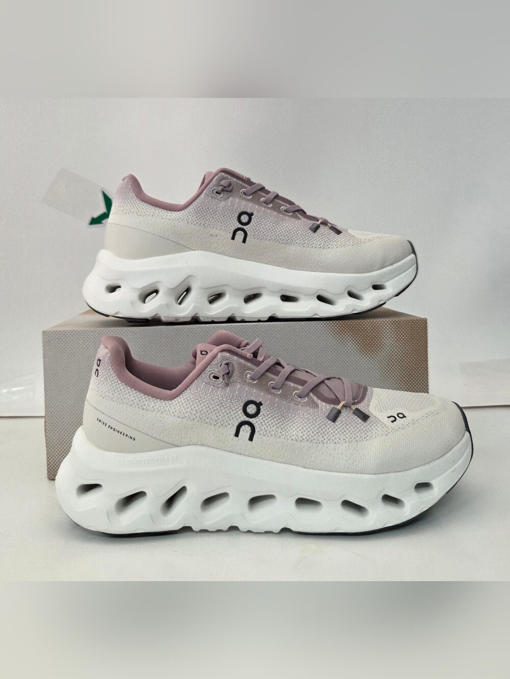 On Cloud Cloudtilt Womens Running/ Everyday Shoes Size 8 NEW!!